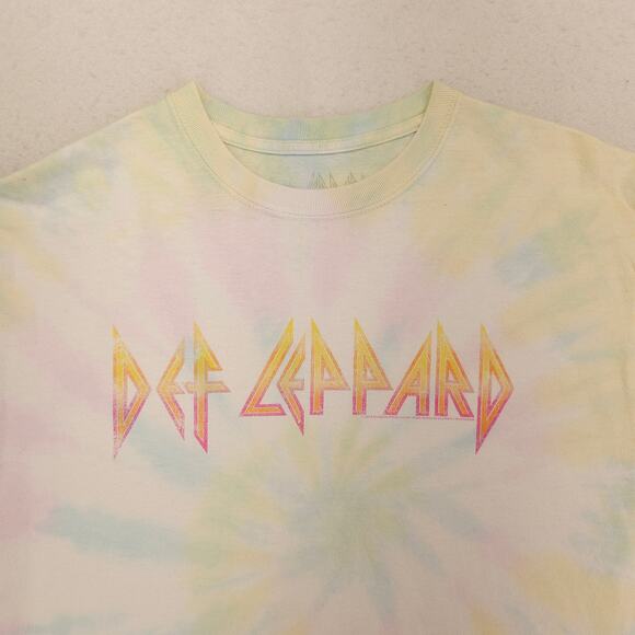 Def Leppard Band Graphic Short Sleeve Crew Neck Shirt Womens Size L Tie Dye - Picture 1 of 9